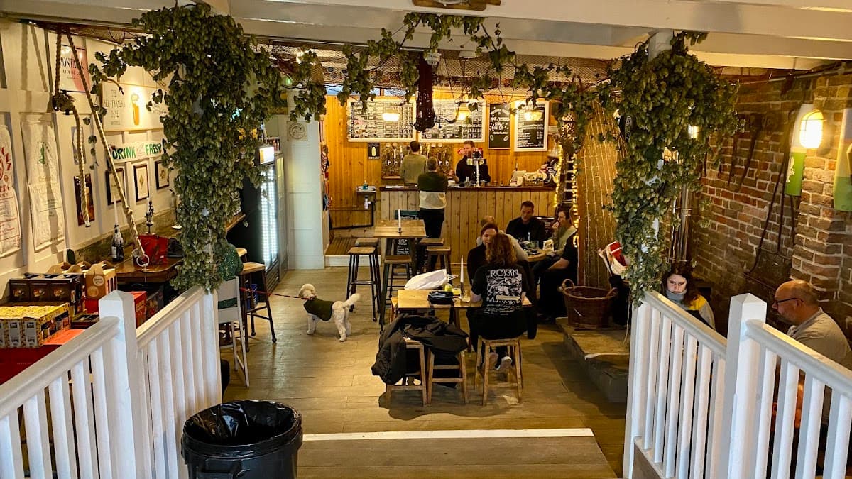 The Sea Farmer’s Dive Taproom