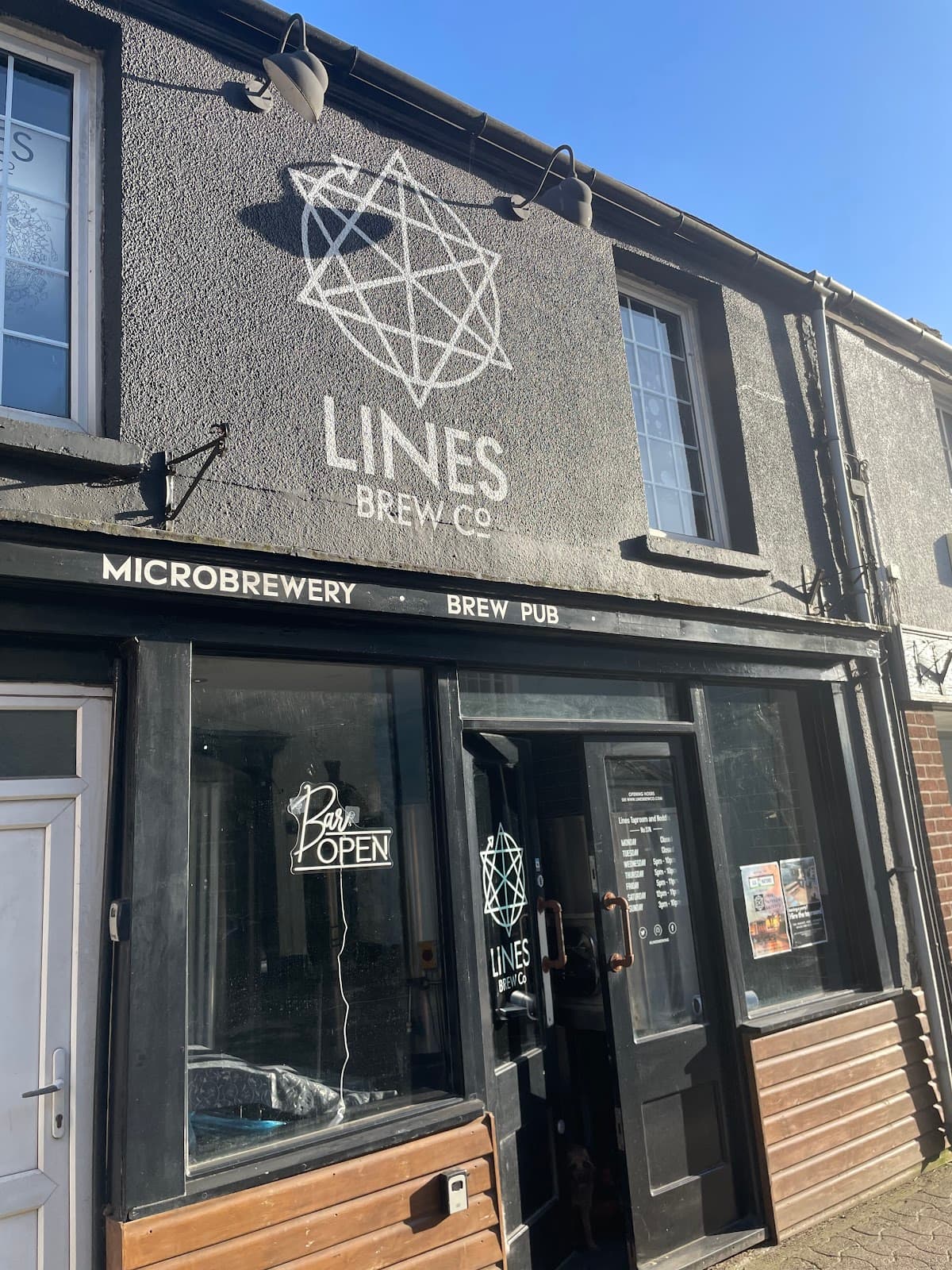Lines Taproom And Noddfa