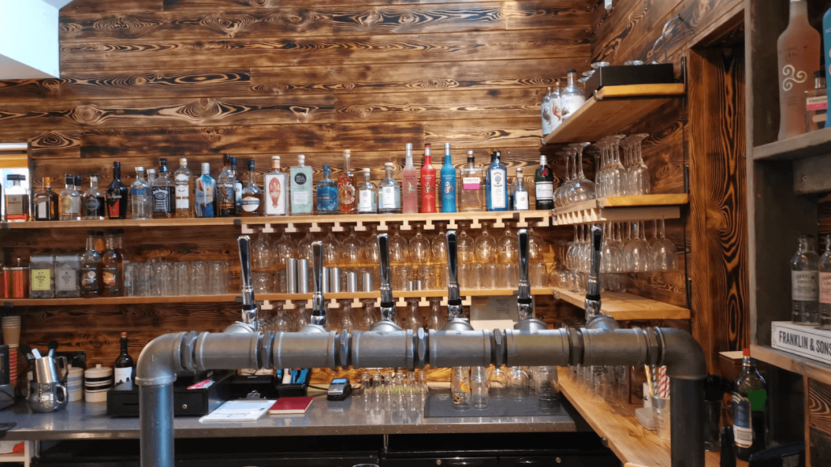 3At3 Real Ale & Craft Beer Café